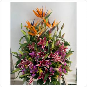 Arreglo floral en Lirios y Orquídeas